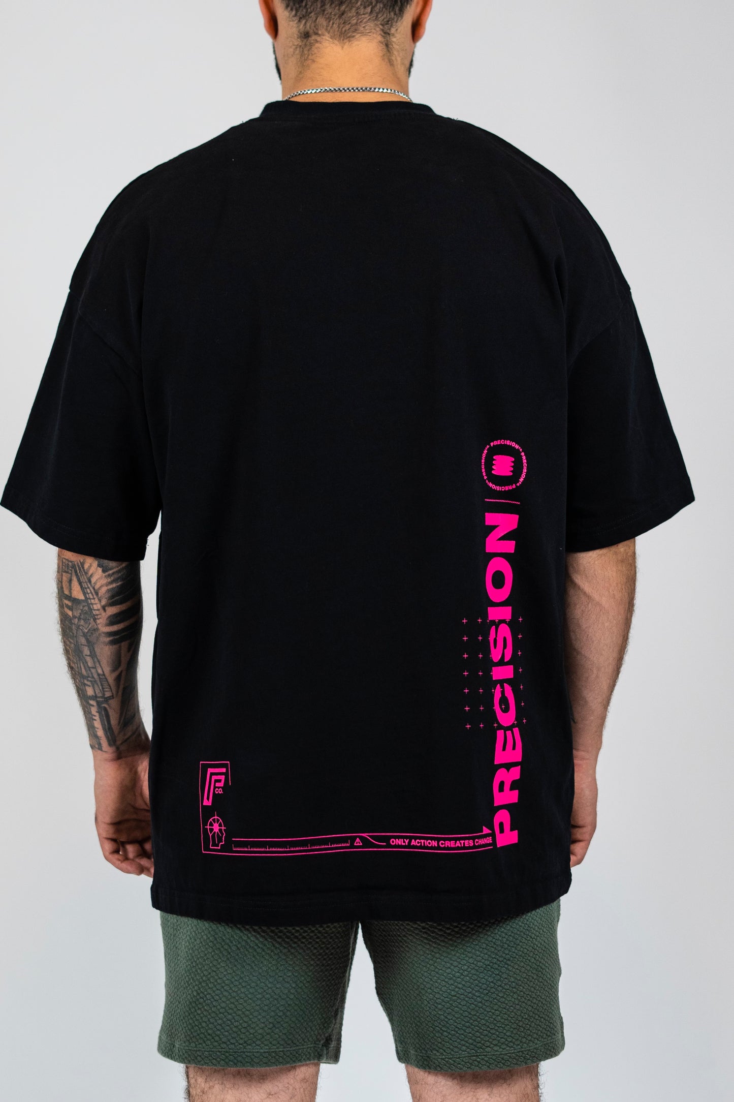 BLACK OVER SIZE TEE